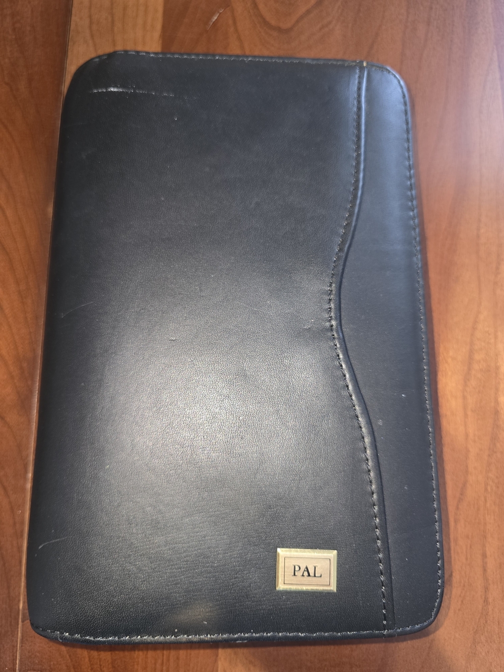 Day-Timer PAL Black Leather Zippered Organizer, EUC